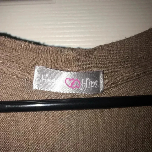 🌟Tan Lightweight Cardigan🌟 - Picture 2 of 4